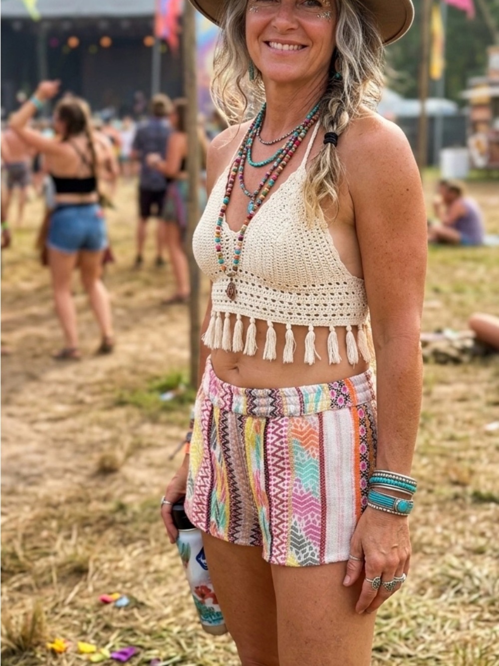 Oddy Boho Baja Aztec Embroidered Shorts L